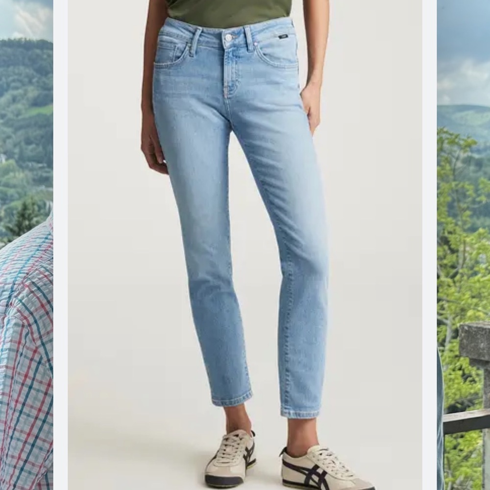 MAVI women's EMMA Slim Boyfriend mid rise medium wash jeans size 27/32